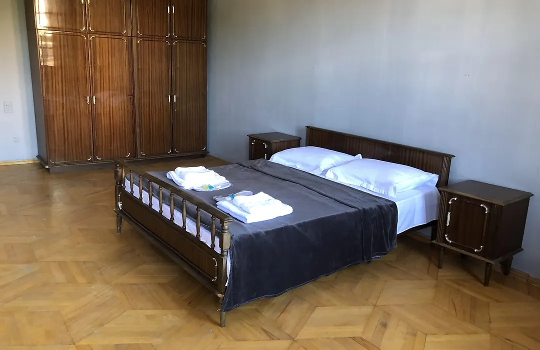 Lucky Family Hotel-1