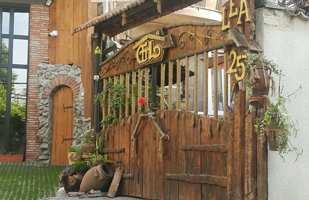 Lea Guest House-1