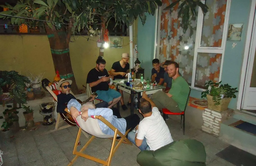 Nona'S Guest House-1