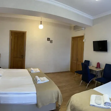 Guest House Lusi-3