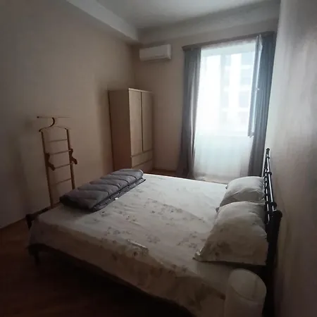 Guesthouse Hillside-2