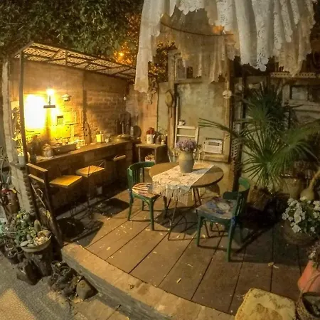 Nona'S Guest House-3